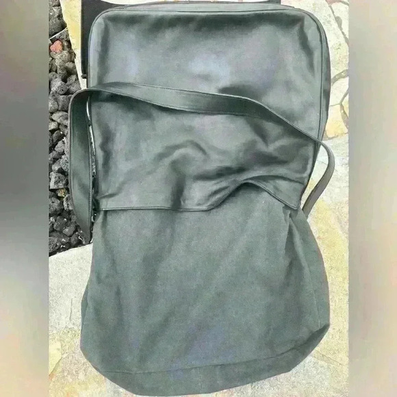 Vintage Gucci Black Leather 2 Way Sarah Flip Top Hobo,original strap-no peeling - Picture 9 of 17